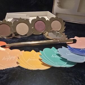 Blessed Beauty Magnetic Quad Eyeshadow for Green Eyes